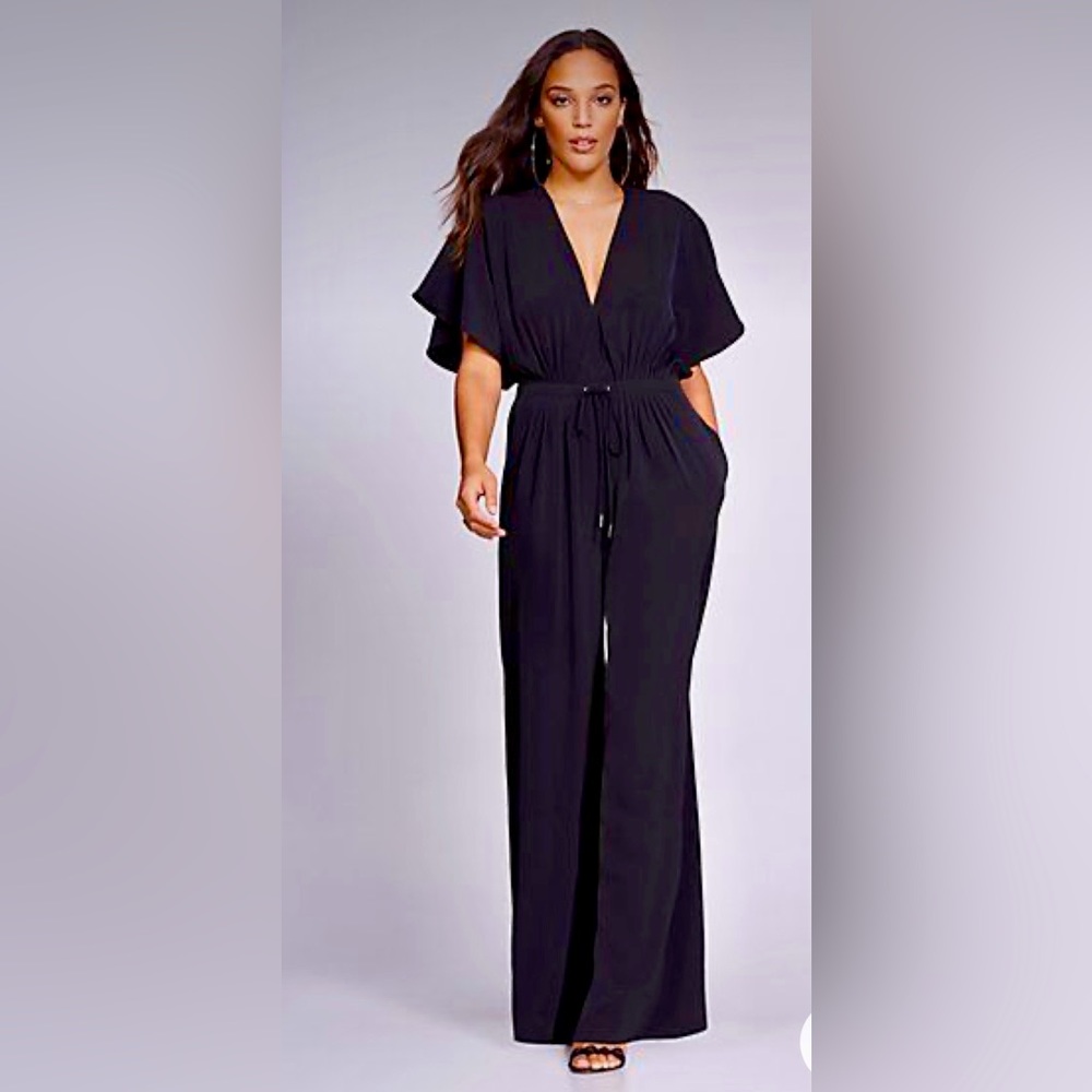 NY&CO Jumpsuit Black size medium NWT back out